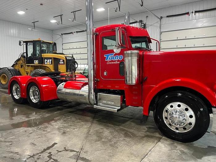 Used 1996 Peterbilt 379 EXHD with a 2003 Talbert Lowboy Trailer