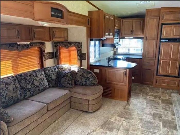 Used 2013 Keystone Montana High Country 303RK