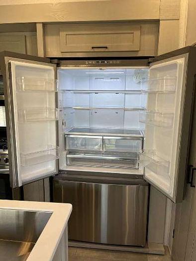 Used 2023 Palomino Columbus 379MB