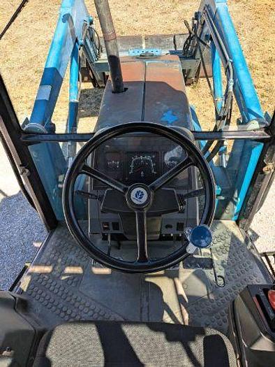 Used 1996 NEW HOLLAND 5640