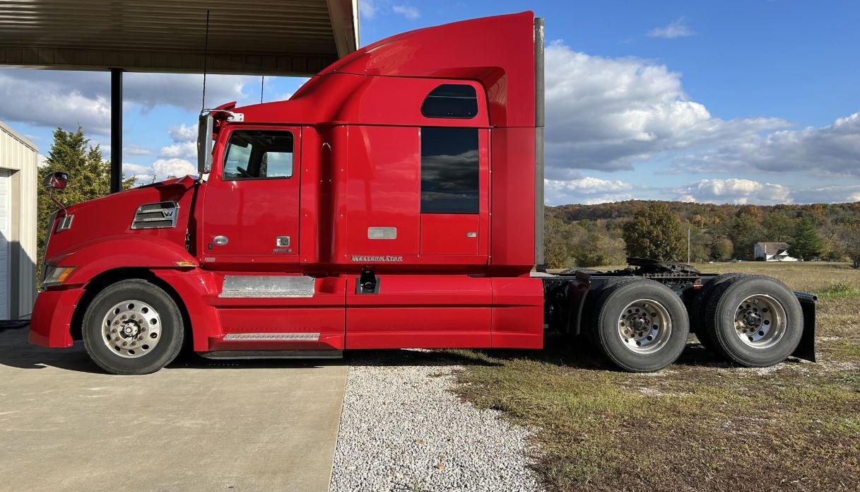 Used 2016 Western Star 5700XE