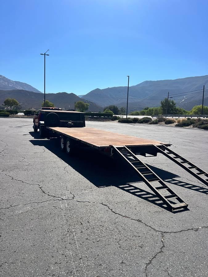 Used 2015 Chevrolet Silverado 3500 with Fifth Wheel Attachment