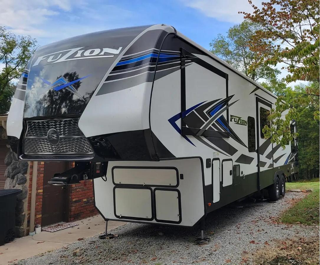 Used 2021 Keystone Fuzion 379 Toy Hauler Fifth Wheel