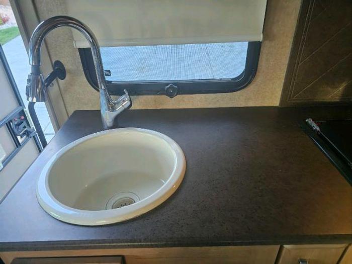 Used 2015 Thor Vegas 25.1