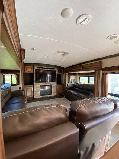 Used 2015 Keystone Montana 3711FL