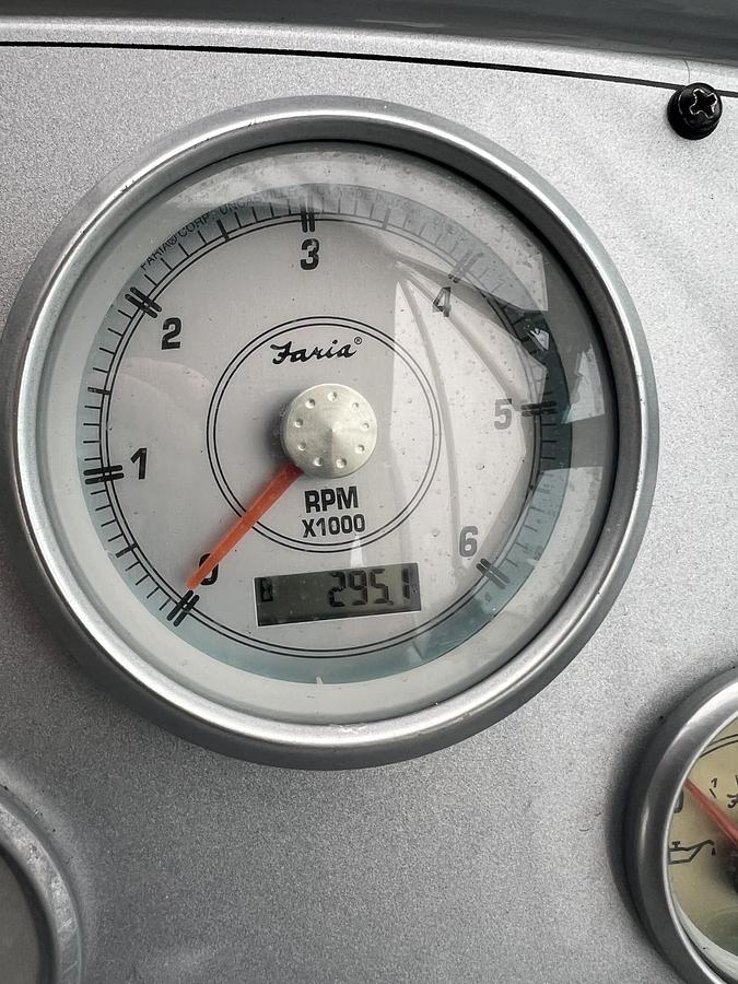 Used 2004 Maxum 3100 SE with Trailer