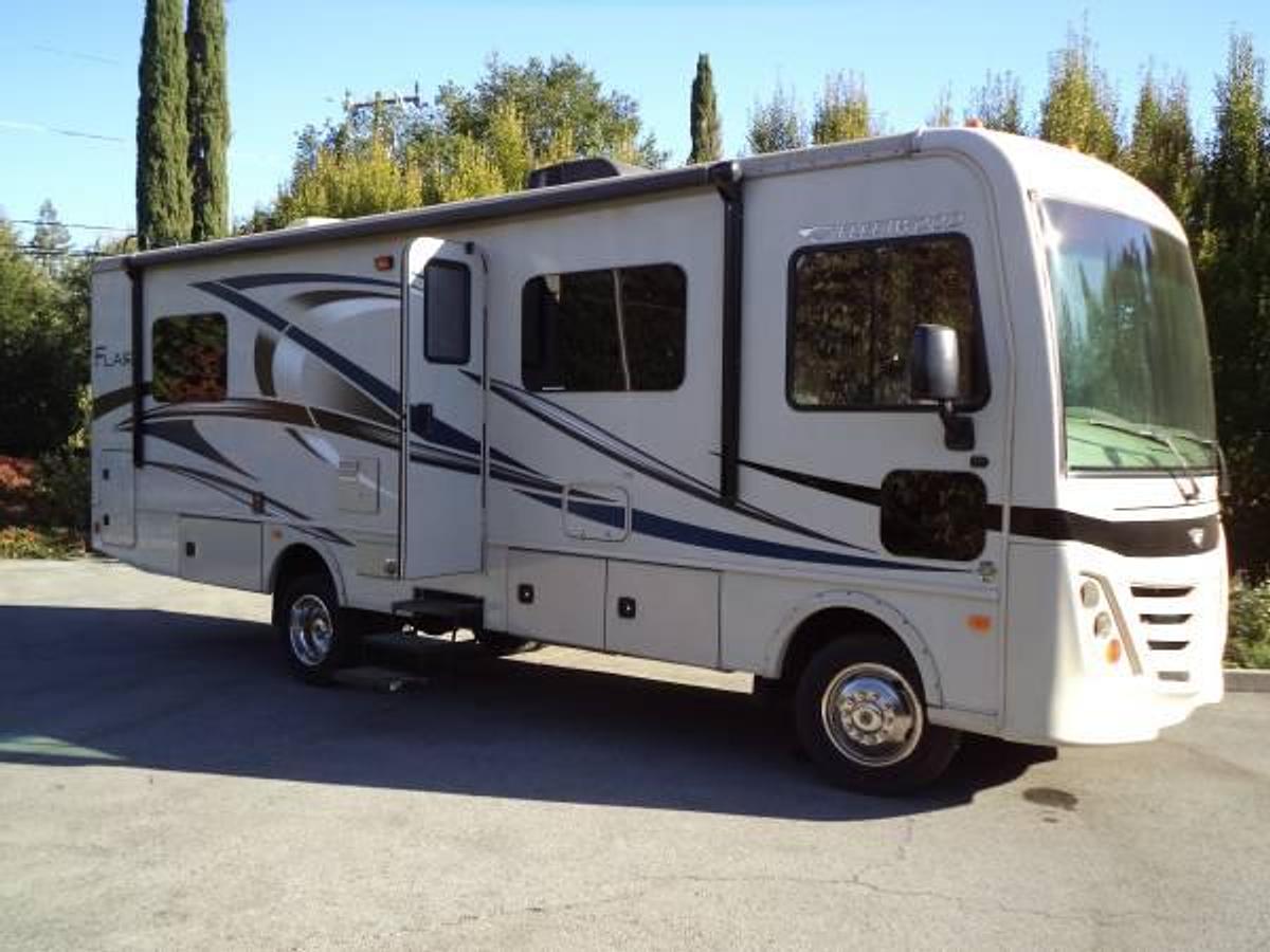 Used 2017 Fleetwood Flair 29T
