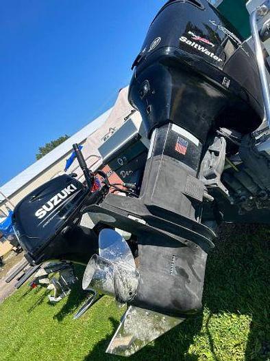 Used 2005 Trophy 2002 Walkaround