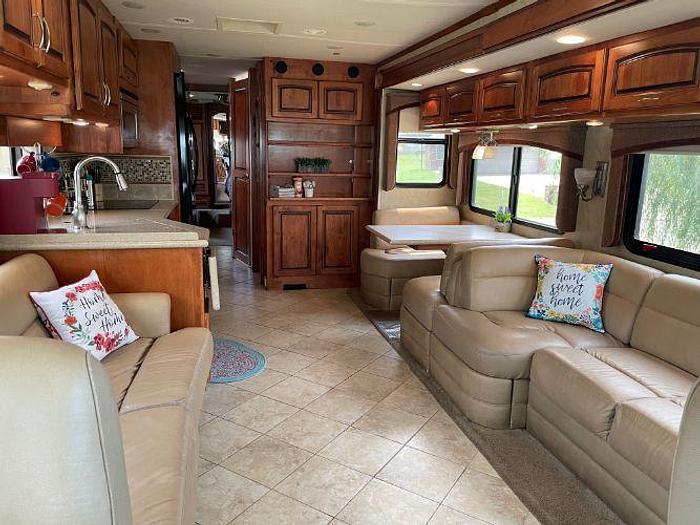 Used 2011 Monaco KNIGHT 40PBT