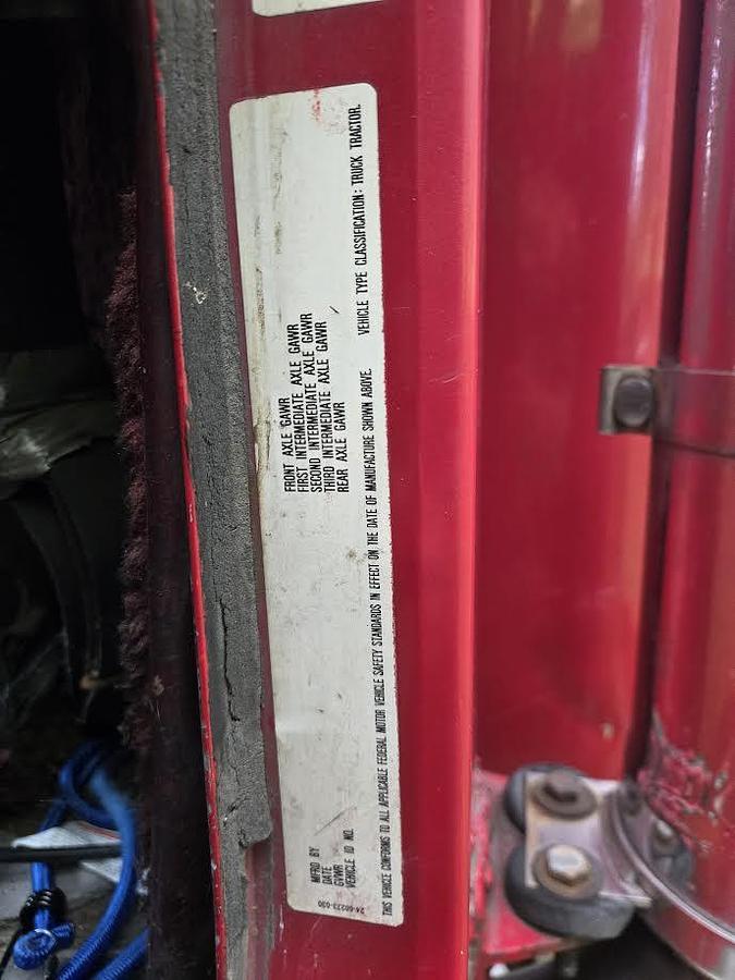 Used 1987 Freightliner FLC120 Conventional Sleeper Semi