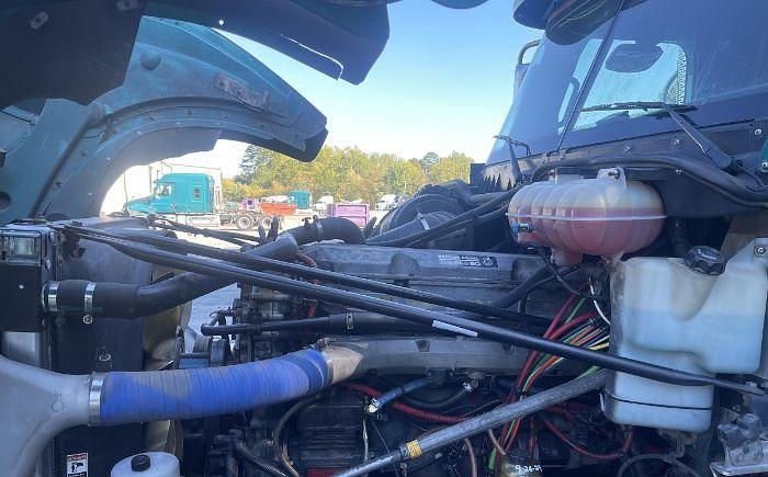 Used 2016 Freightliner CORONADO 132