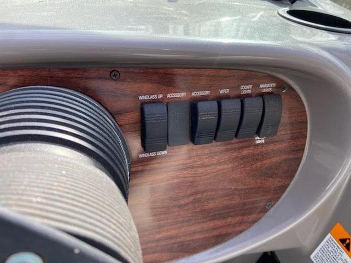 Used 2001 Four Winns 248 Cuddy