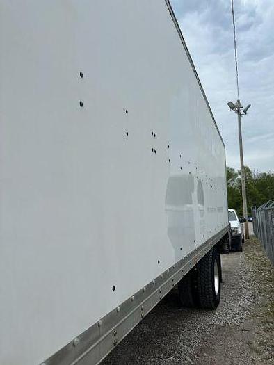 Used 2015 Freightliner M2 106