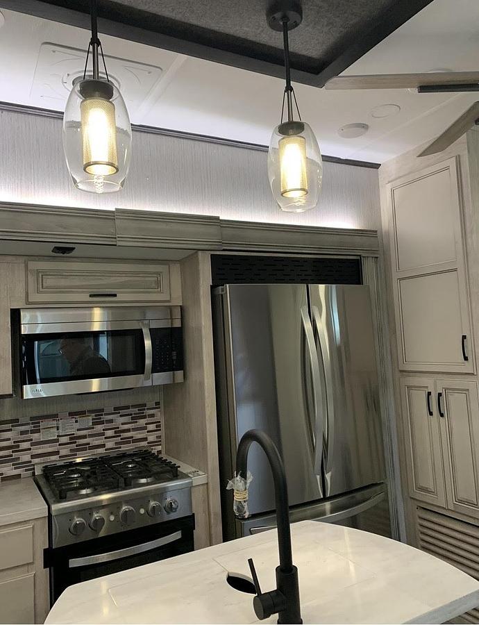 Used 2022 Forest River Sandpiper Luxury 391FLRB