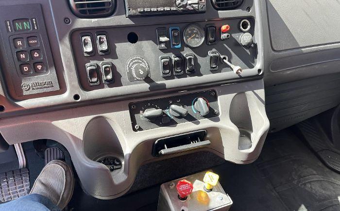 Used 2018 Freightliner Business Class M2 106