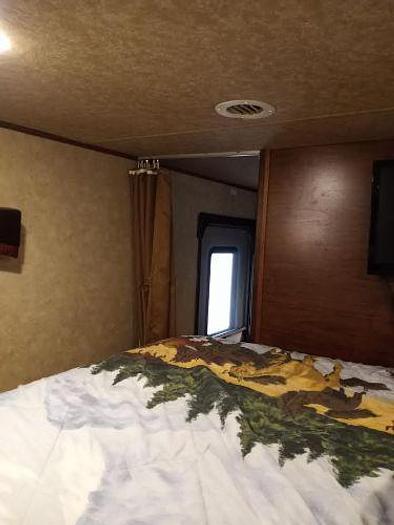 Used 2016 Bison Premier 4 Horse Trailer with Living Quarters