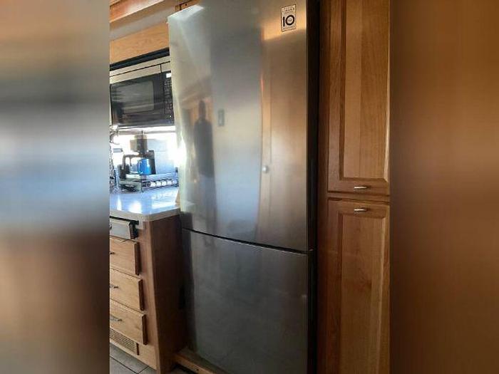 Used 2014 Tiffin Allegro Red 33AL