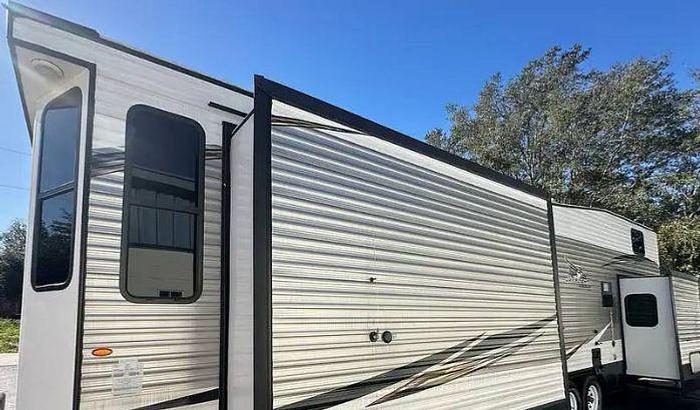 Used 2018 Jayco Jay Flight Bungalow 40LOFT