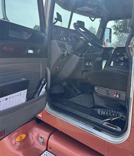 Used 2012 Peterbilt 386