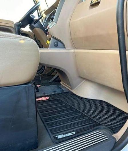 Used 2014 KENWORTH T880