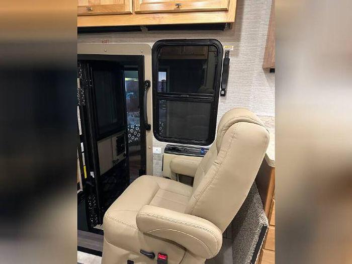 Used 2021 Tiffin Allegro Red 38LL