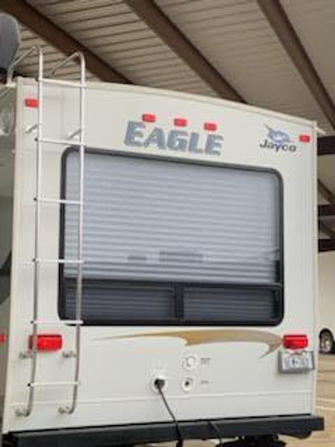 Used 2010 Jayco Eagle 320RLDS Travel Trailer