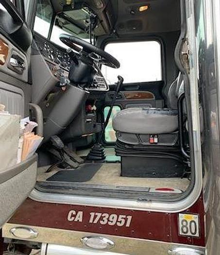 Used 2011 Peterbilt 389