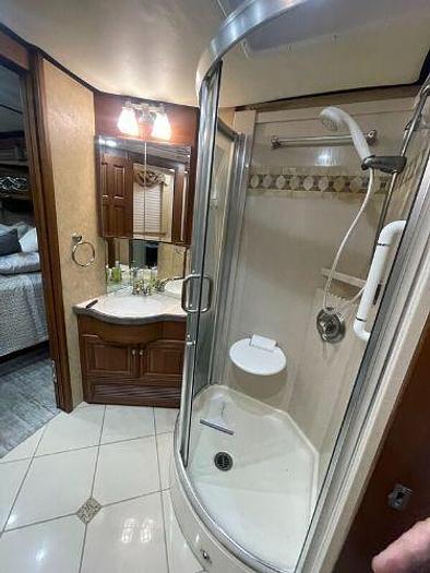 Used 2007 Newmar Essex 4510