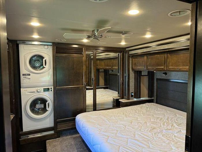 Used 2021 Tiffin Motorhomes Allegro Red 33AA