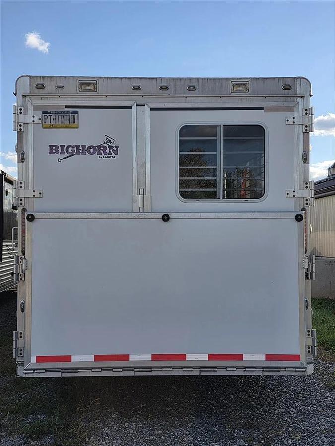 Used 2011 Lakota Bighorn 8416 4 Horse Trailer