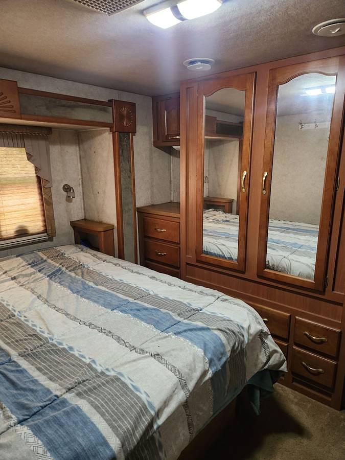 Used 2001 Damon Motorhome