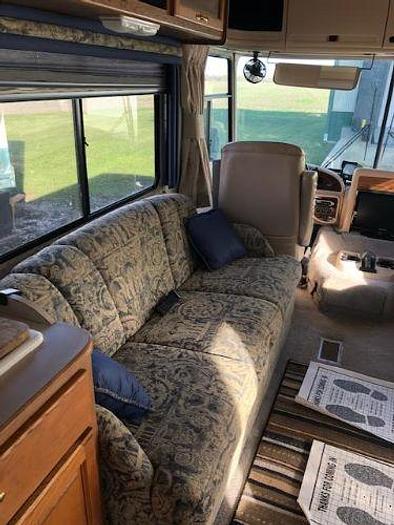 Used 1998 Four Winds Windsport 33B