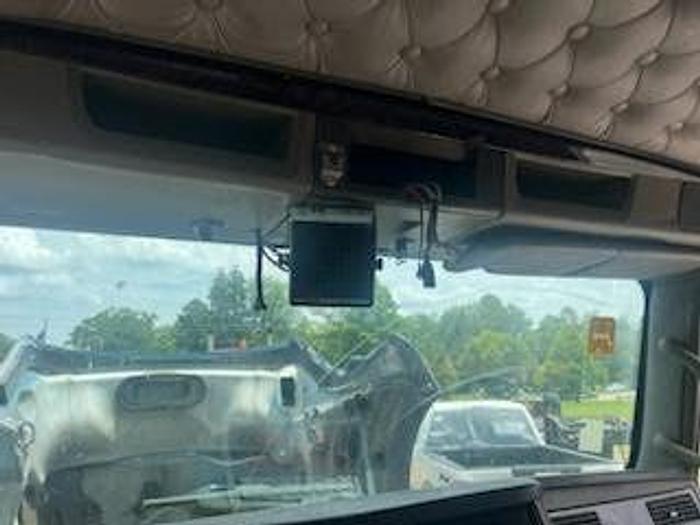 Used 2013 KENWORTH T660