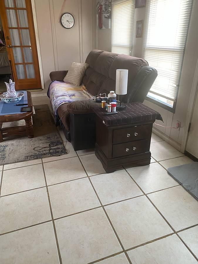 Used 1985 Mobile Home 18x75