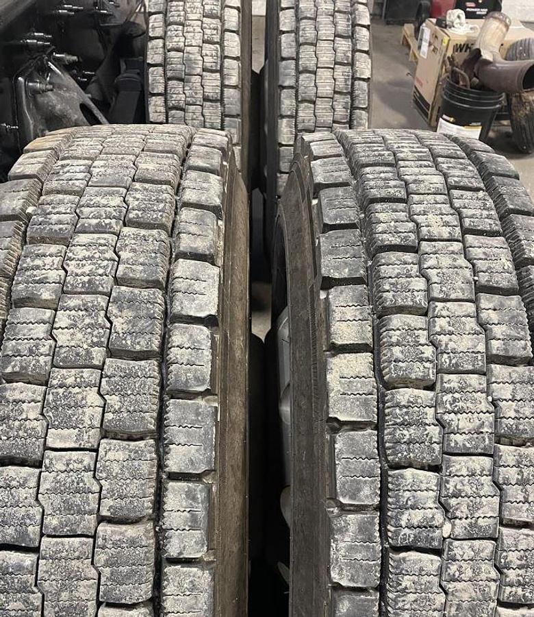 Used 2022 PETERBILT 579