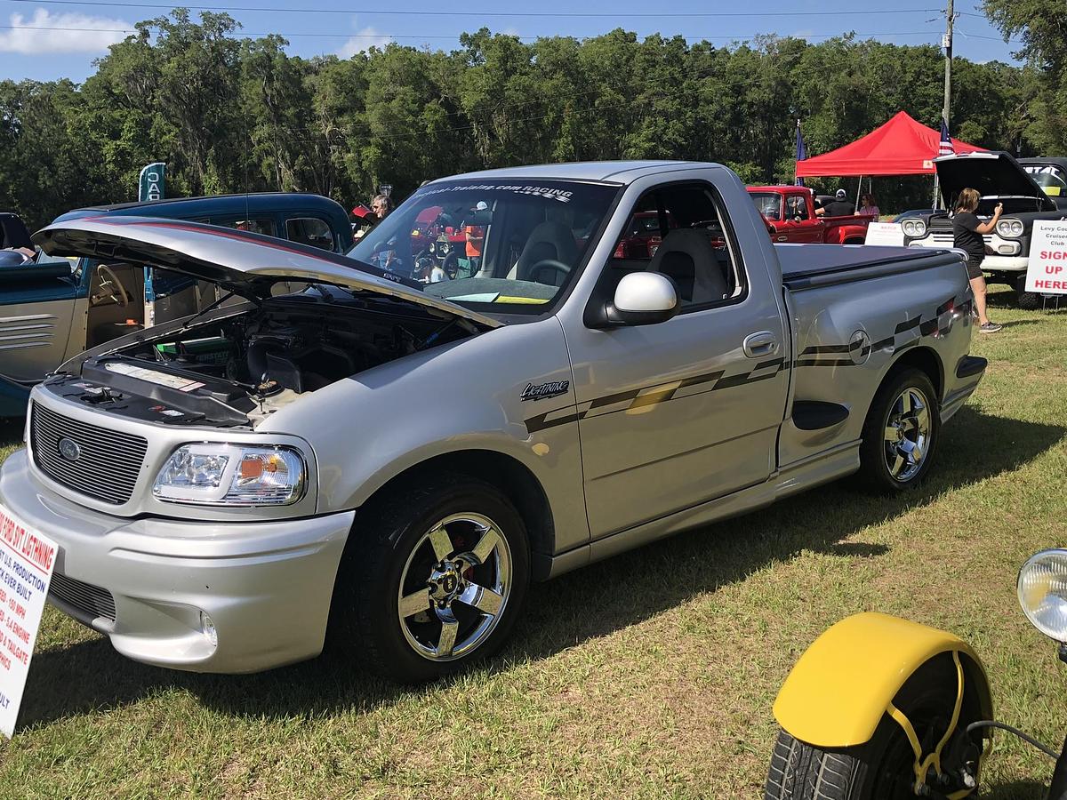 Used 2000 Ford F-150 SVT Lightning