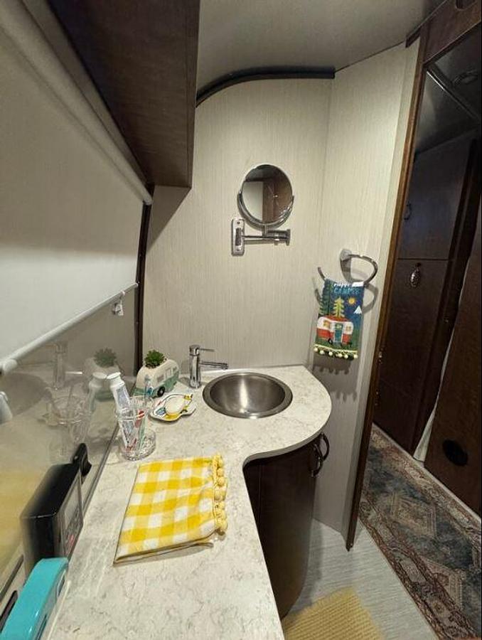 Used 2024 Airstream Globetrotter 30RB Twin