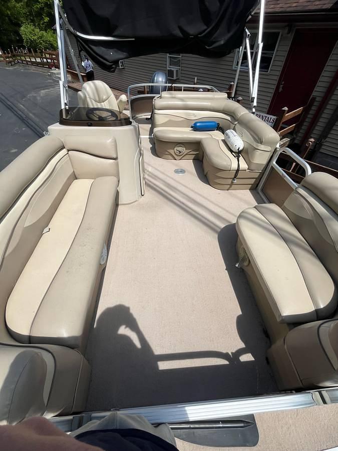 Used 2012 Bennington Pontoon