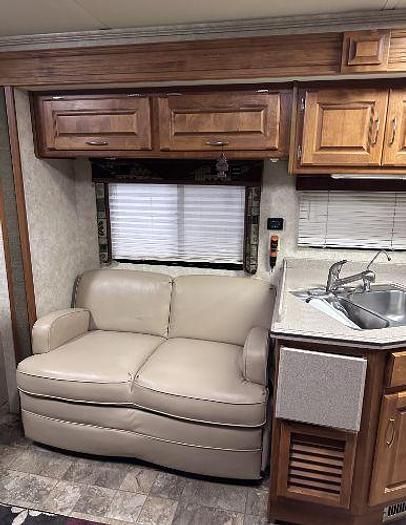 Used 2007 Monaco Cayman 38PBT