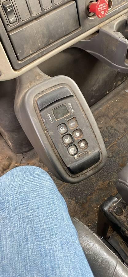 Used 2013 International DuraStar Bucket Truck