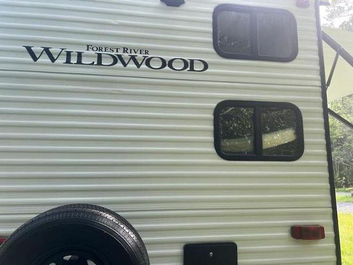 Used 2021 Forest River Wildwood FSX