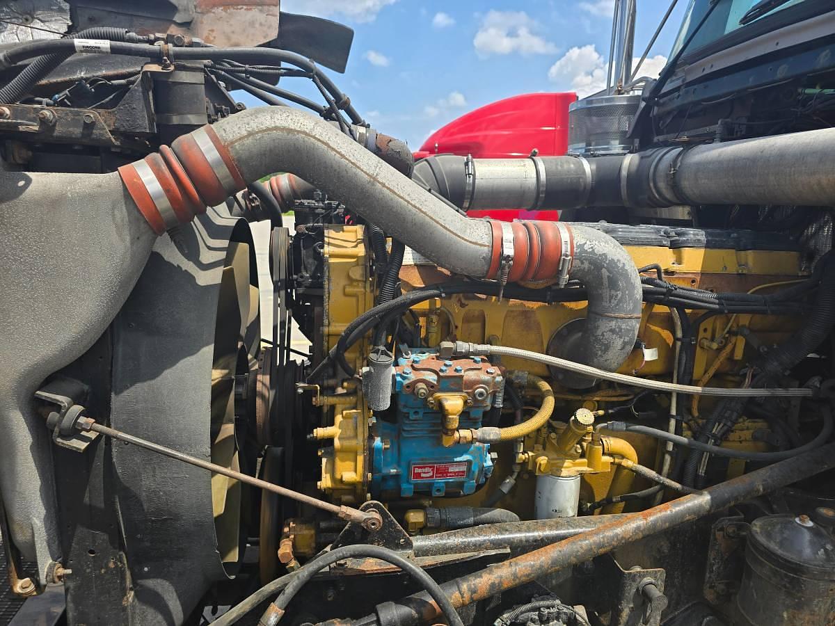 Used 2000 Kenworth W900 with 2015 53ft Utility Reefer Trailer