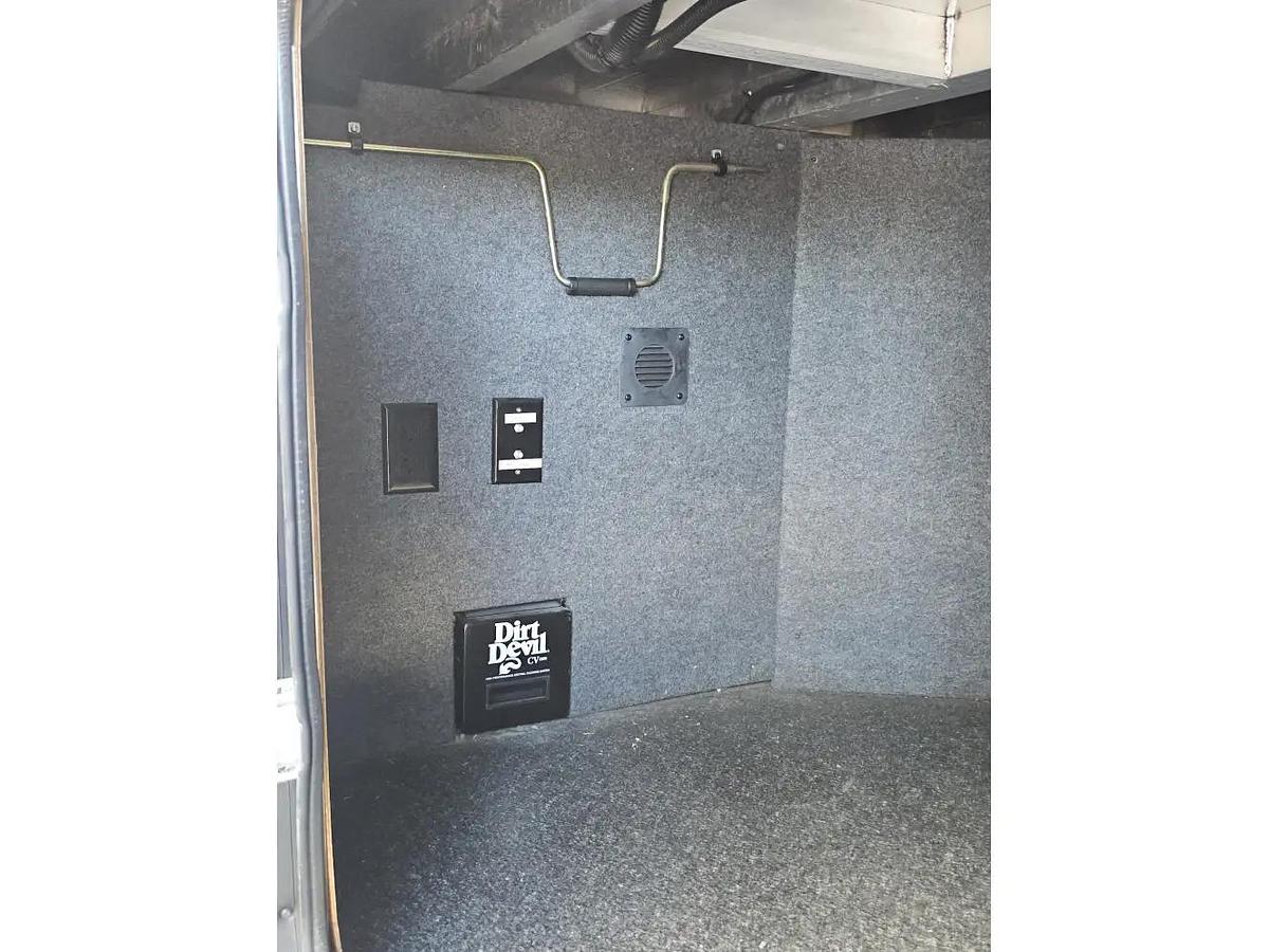 Used 2018 Vanleigh Beacon 39GBB Fifth Wheel