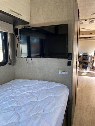 Used 2021 Thor Vegas 24.1