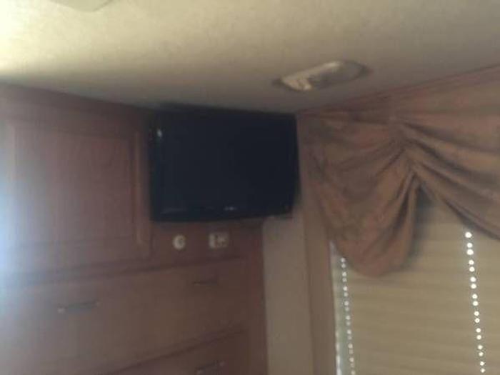 Used 2001 Alpine Coach