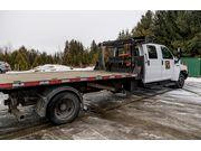 Used 2007 GMC 5500 Crewcab Roll Off Truck