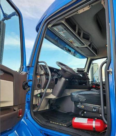 Used 2012 Volvo VNM42T430