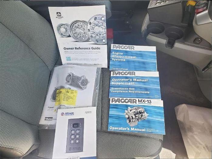 Used 2022 KENWORTH T880 Dump Truck