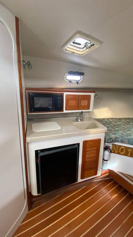 Used 2001 Pursuit 3000 Express