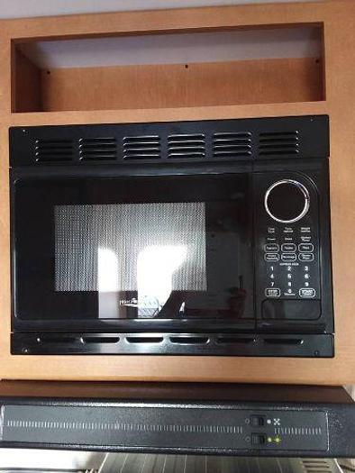 Used 2017 Winnebago Minnie Winnie